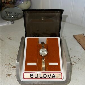 10k gold RGP Bulova Gold Vintage Watch with Classic Design